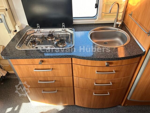 Integriertes Wohnmobil HYMER/ERIBA B 614 - Festbett- Klima -  - Solar -