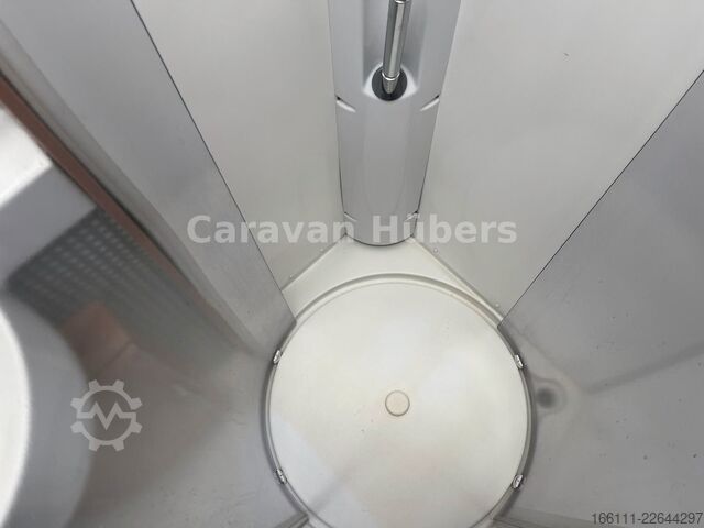 Integriertes Wohnmobil HYMER/ERIBA B 614 - Festbett- Klima -  - Solar -