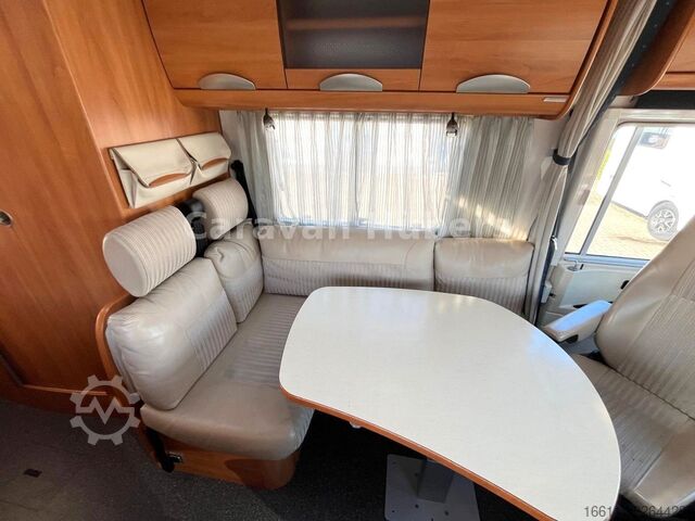 Integriertes Wohnmobil HYMER/ERIBA B 614 - Festbett- Klima -  - Solar -