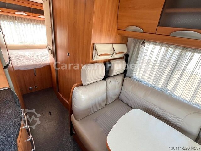 Integriertes Wohnmobil HYMER/ERIBA B 614 - Festbett- Klima -  - Solar -