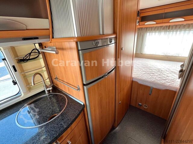 Integriertes Wohnmobil HYMER/ERIBA B 614 - Festbett- Klima -  - Solar -
