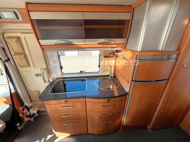 Integriertes Wohnmobil HYMER/ERIBA B 614 - Festbett- Klima -  - Solar -