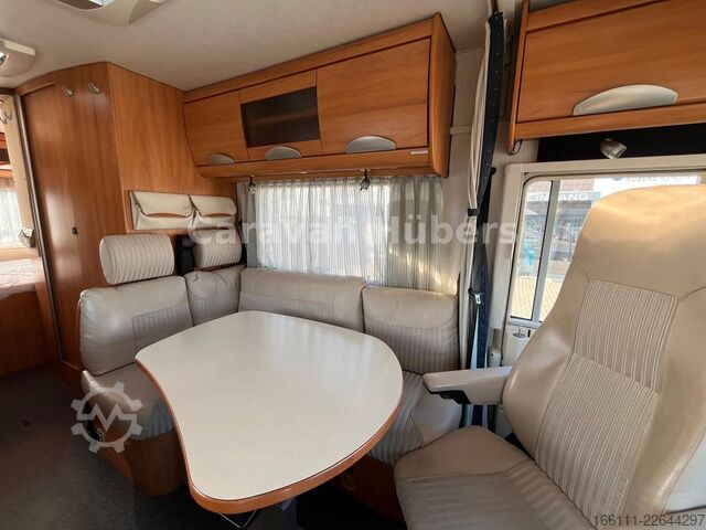 Integriertes Wohnmobil HYMER/ERIBA B 614 - Festbett- Klima -  - Solar -