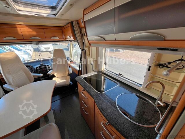 Integriertes Wohnmobil HYMER/ERIBA B 614 - Festbett- Klima -  - Solar -