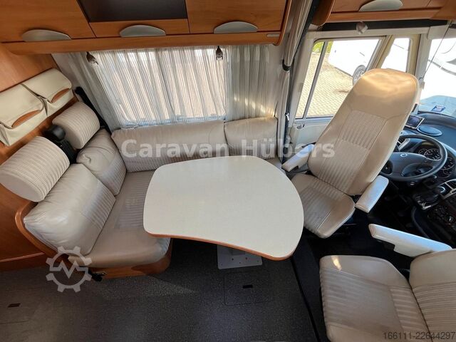 Integriertes Wohnmobil HYMER/ERIBA B 614 - Festbett- Klima -  - Solar -