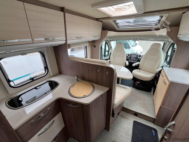 Teilintegriertes Wohnmobil BÜRSTNER Nexxo T 660 - Festbett -  - Klima -