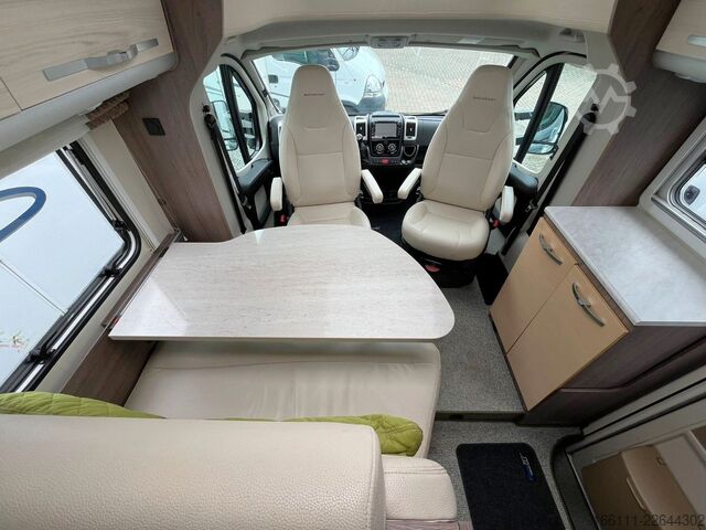 Teilintegriertes Wohnmobil BÜRSTNER Nexxo T 660 - Festbett -  - Klima -