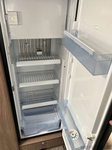 Teilintegriertes Wohnmobil BÜRSTNER Nexxo T 660 - Festbett -  - Klima -