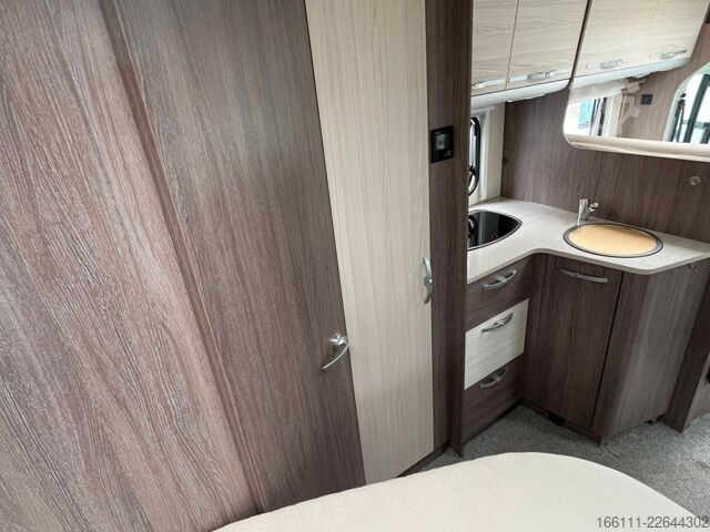 Teilintegriertes Wohnmobil BÜRSTNER Nexxo T 660 - Festbett -  - Klima -