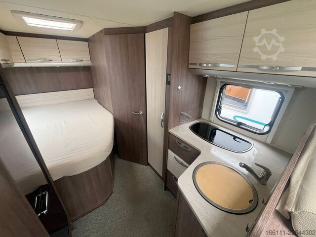 Teilintegriertes Wohnmobil BÜRSTNER Nexxo T 660 - Festbett -  - Klima -