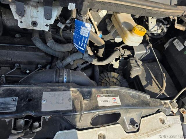 Kastenwagen Citroën Jumper 2.2 Diesel, Schiebtür, Doppöelktür hi
