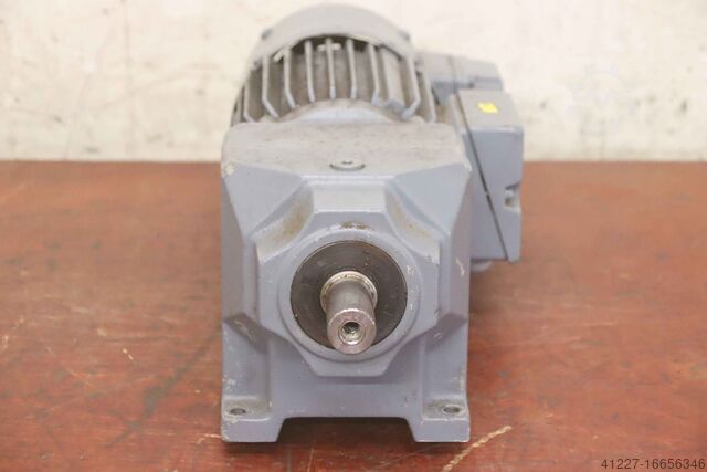 Gear motor 0.75 kW 84 rpm KEB G 2.2A DK 80 G 4 F