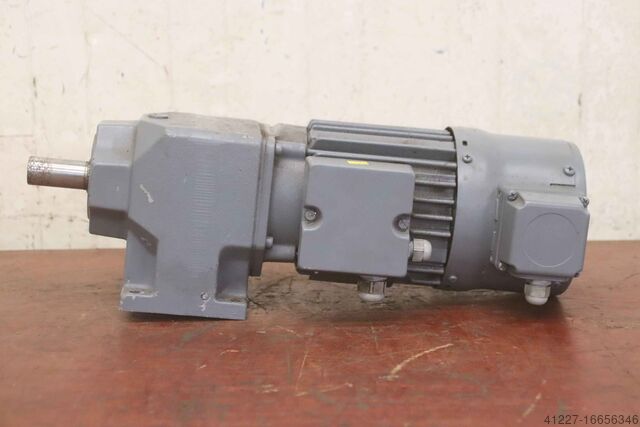 Gear motor 0.75 kW 84 rpm KEB G 2.2A DK 80 G 4 F