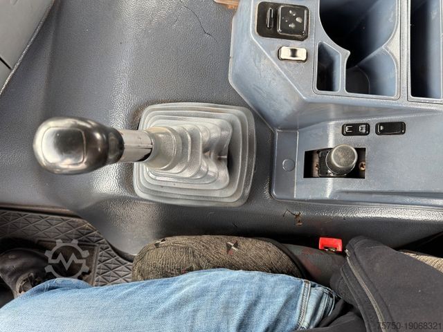 Dreiseitenkipper LKW MERCEDES-BENZ Actros 1831 4x4 Kipper - Kran- Kupplung- Blattfe