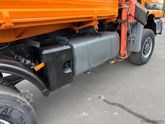 Dreiseitenkipper LKW MERCEDES-BENZ Actros 1831 4x4 Kipper - Kran- Kupplung- Blattfe