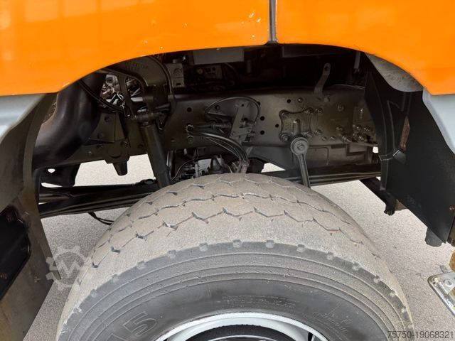 Dreiseitenkipper LKW MERCEDES-BENZ Actros 1831 4x4 Kipper - Kran- Kupplung- Blattfe