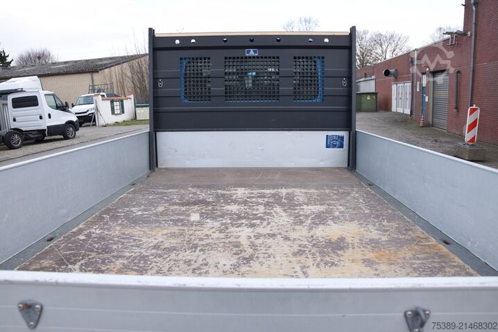 Pick-up van Iveco Daily  35S18 DOKA 7-Sitzer Pritsche Maxi AHK 3,5T