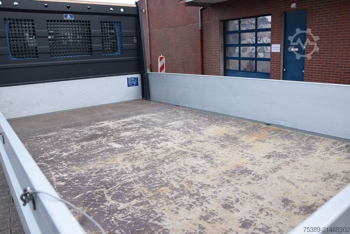 Pick-up van Iveco Daily  35S18 DOKA 7-Sitzer Pritsche Maxi AHK 3,5T