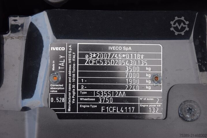 Pick-up van Iveco Daily  35S18 DOKA 7-Sitzer Pritsche Maxi AHK 3,5T