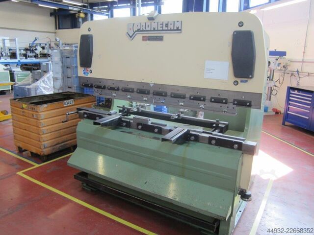 Abkantpresse PROMECAM RG 102