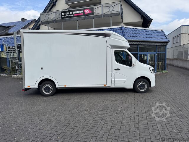 Transporter with suitcase Renault Master RED Koffer Portaltüren