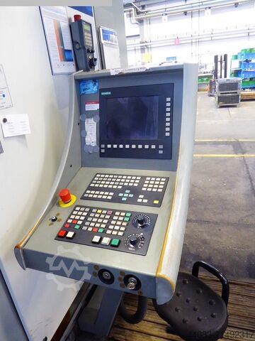 Bearbeitungszentrum - Universal DMG DMC 60 H