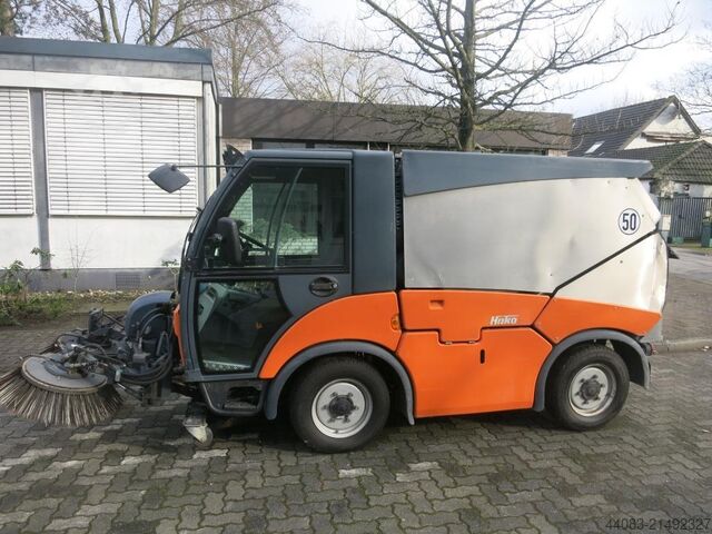 Kehrmaschine HAKO Citymaster 2000