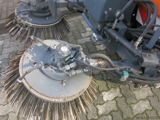 Kehrmaschine HAKO Citymaster 2000