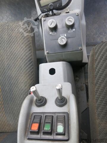 Kehrmaschine HAKO Citymaster 2000