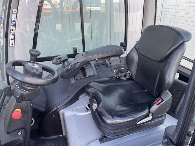 Electric 4-wheel forklift Still RX60-40/600 - AKKU 92%
