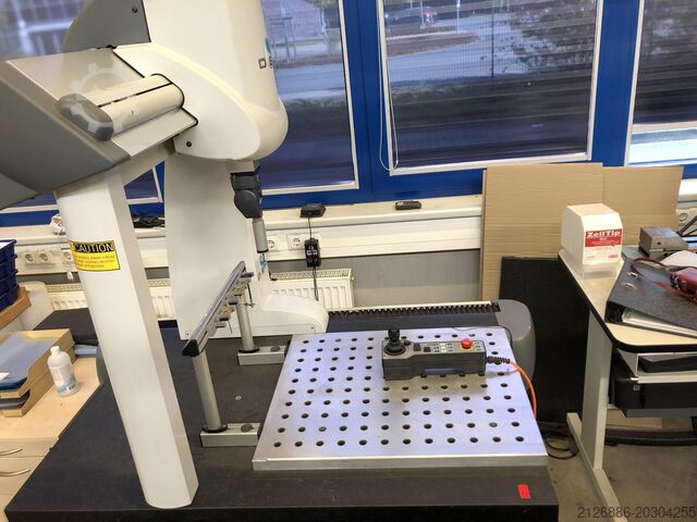 Coordinate measuring machine HEXAGON DEA Global Performence