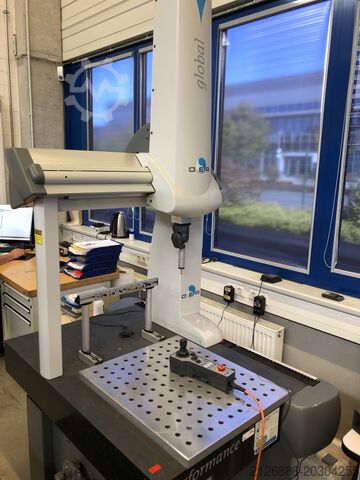 Coordinate measuring machine HEXAGON DEA Global Performence