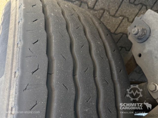 Auflieger mit Pritsche & Plane Schmitz Cargobull Curtainsider Standard