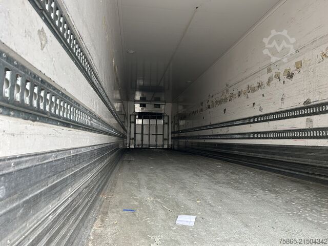 Refrigerated/freezer transport SOR Iberica SOR-S3E / Carrier Vector 1550 / Frigo / Loadlif...