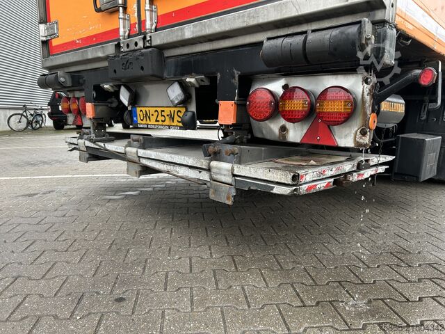 Refrigerated/freezer transport SOR Iberica SOR-S3E / Carrier Vector 1550 / Frigo / Loadlif...