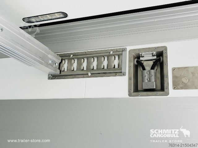 Reefer semitrailer Schmitz Cargobull Tiefkühler Standard Ladebordwand