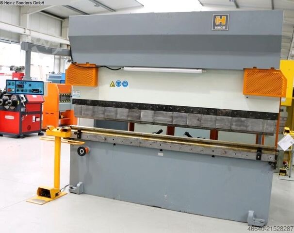 Abkantpresse - hydraulisch HACO PPM 30.200