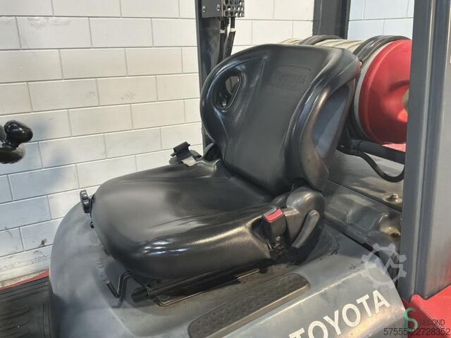 Gabelstapler Toyota 02-7 FG 40