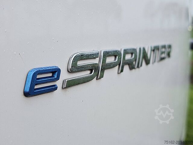 High-roof van MERCEDES-BENZ ESPRINTER L2H2 Elektrisch AC!