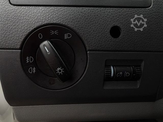 Kleinbus VW T5 Kombi Lang 2.0 Tdi BlueMotion 9 Sitze DSG