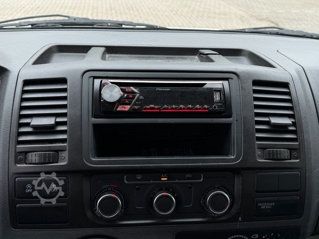 Kleinbus VW T5 Kombi Lang 2.0 Tdi BlueMotion 9 Sitze DSG