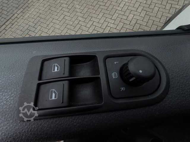 Kleinbus VW T5 Kombi Lang 2.0 Tdi BlueMotion 9 Sitze DSG