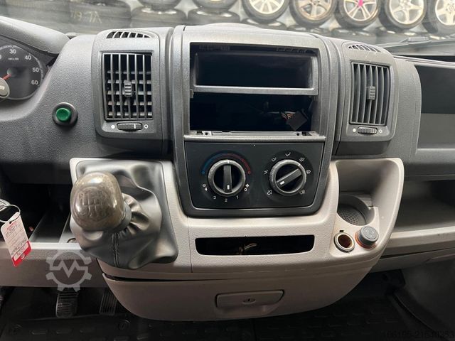 Pick-up van FIAT Ducato 2,3 HDI Doka Pritsche *AHK*Tüv 05-2027*