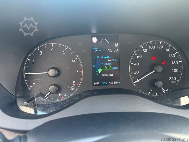 Van TOYOTA Yaris Basis /  12x Fahrzeuge verfügbar
