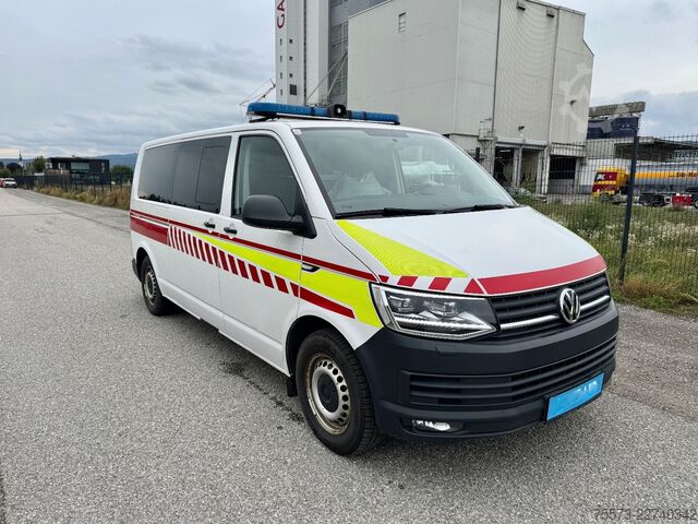 Feuerwehrfahrzeug VW VW T6,2.0 TDI. Trage und Sessel