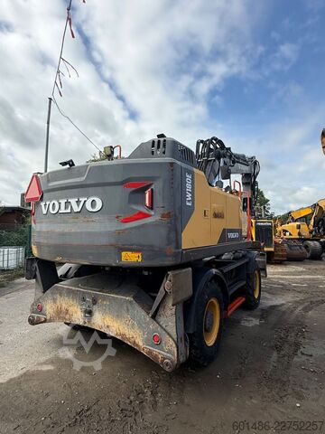 Mobile excavator VOLVO EW 180 E