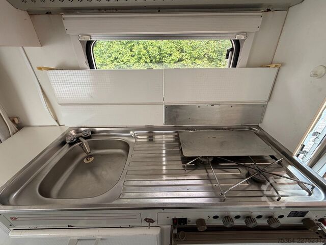 Caravan KIP Hy-Line KH48T Mover Warm Wasser Vorzelt
