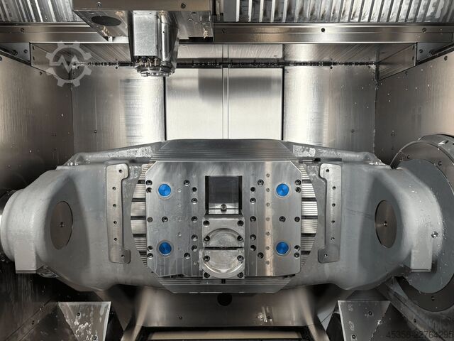 Universal Bearbeitungszentrum Hermle C 400 U