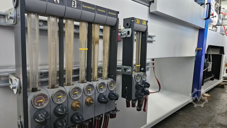 Injection molding machine BATTENFELD HM 90-210