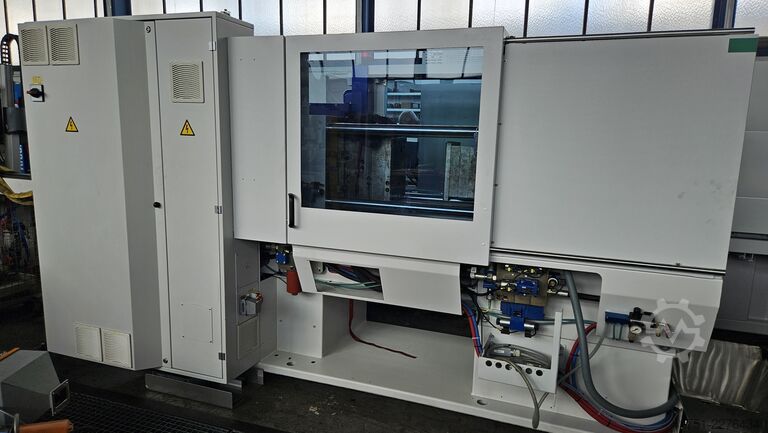 Injection molding machine BATTENFELD HM 90-210